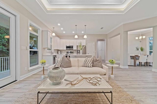 8134 Miranda St, Navarre, FL 32566