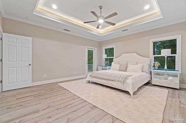 8134 Miranda St, Navarre, FL 32566