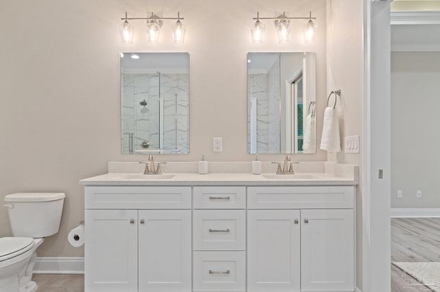 8134 Miranda St, Navarre, FL 32566