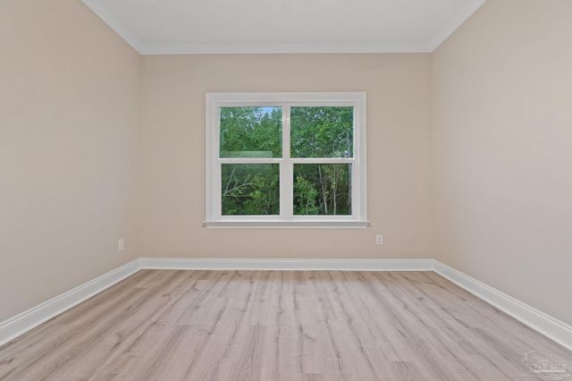 8134 Miranda St, Navarre, FL 32566