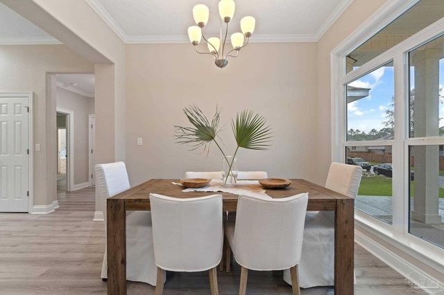 8134 Miranda St, Navarre, FL 32566