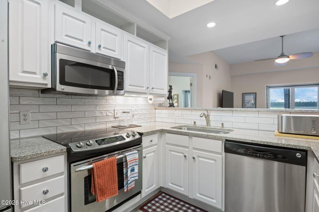 4100 Marsh Grove Lane 4304, Southport, NC 28461