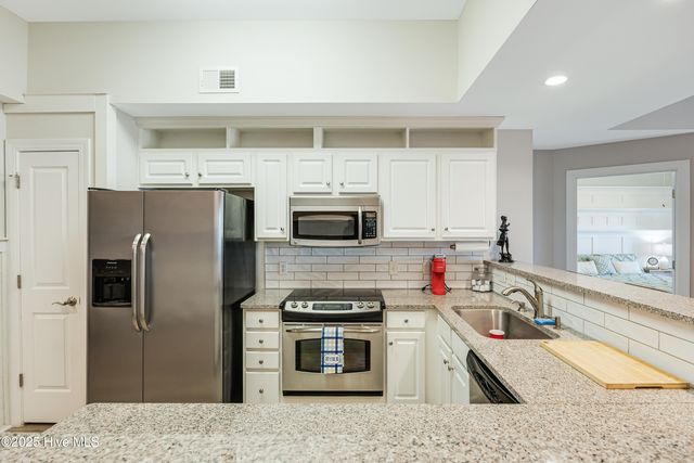 4100 Marsh Grove Lane 4304, Southport, NC 28461