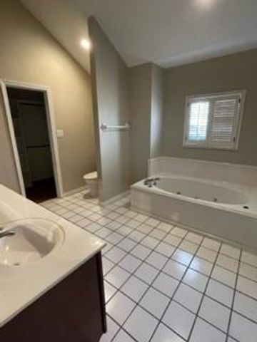 10380 Hunters Ridge Drive N, Mobile, AL 36695