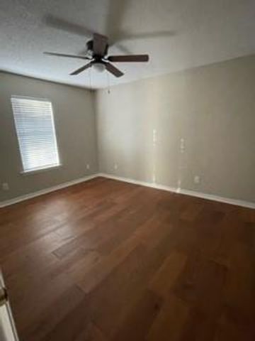 10380 Hunters Ridge Drive N, Mobile, AL 36695