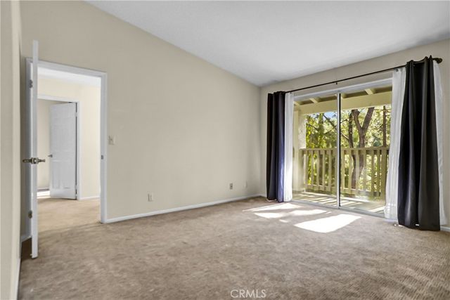 624 Indian Oak 106, Oak Park, CA 91377