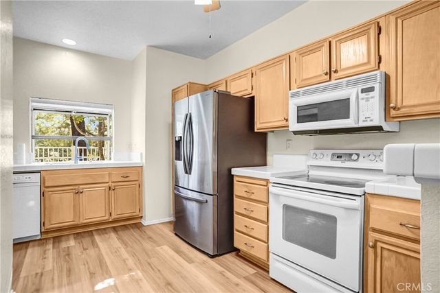 624 Indian Oak 106, Oak Park, CA 91377