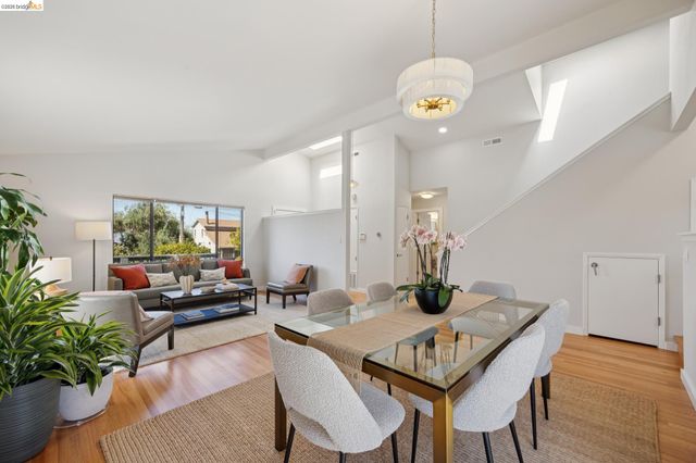 1879 Tulare Ave, Richmond, CA 94805
