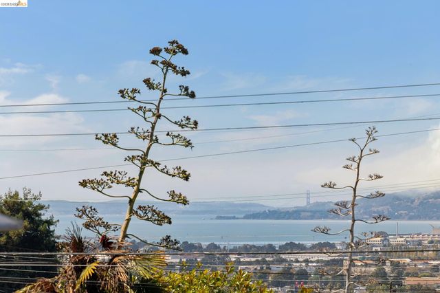 1879 Tulare Ave, Richmond, CA 94805