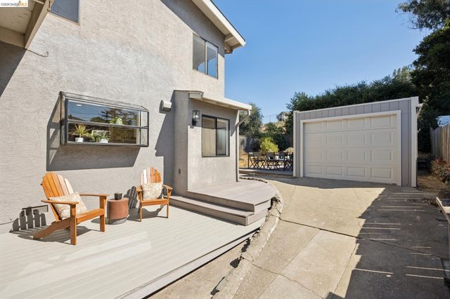 1879 Tulare Ave, Richmond, CA 94805