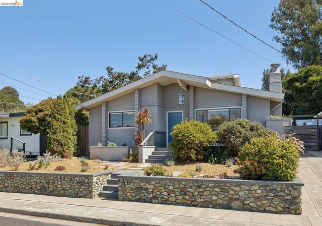 1879 Tulare Ave, Richmond, CA 94805