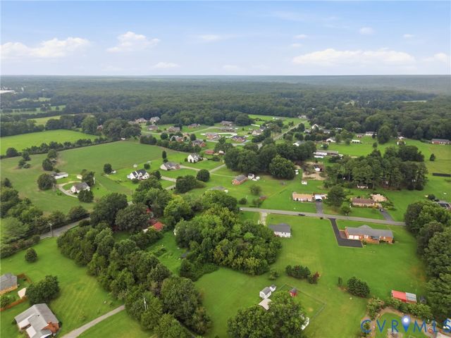 4937 Hurop Rd, Sandston, VA 23150