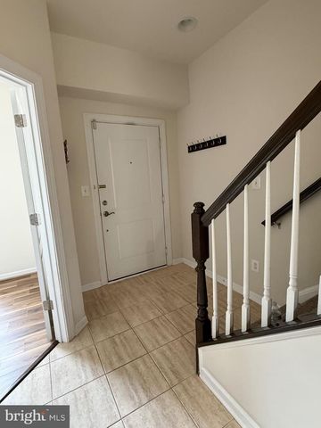 7476 RIDING MEADOW WAY, Manassas, VA 20111