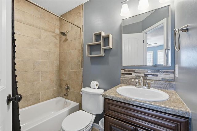 31191 W 165th Terrace, Gardner, KS 66030