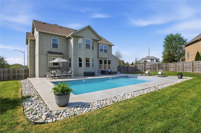 31191 W 165th Terrace, Gardner, KS 66030