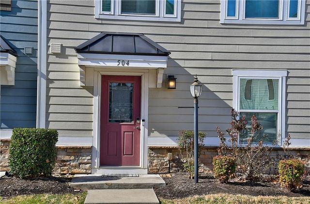 504 Clara LN, Virginia Beach, VA 23451