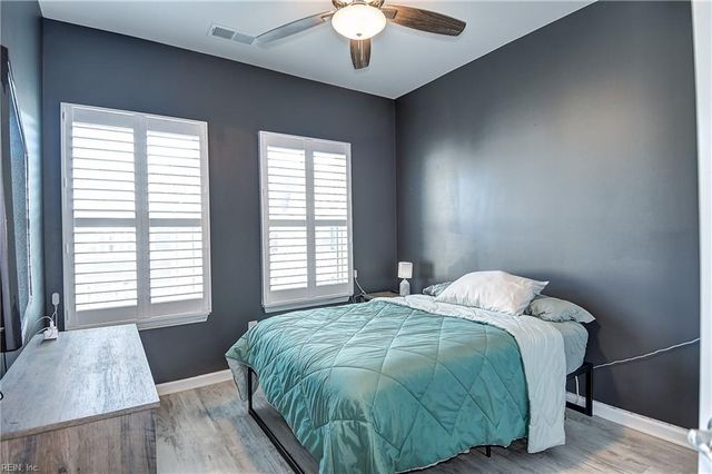 504 Clara LN, Virginia Beach, VA 23451