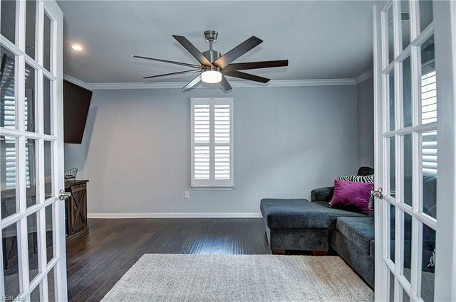 504 Clara LN, Virginia Beach, VA 23451