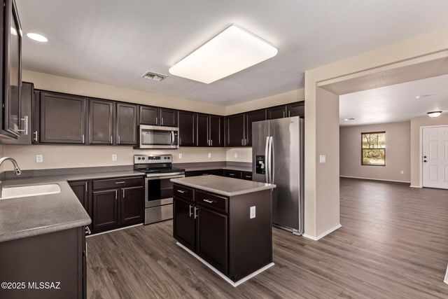 11251 W Harvester Drive, Marana, AZ 85653