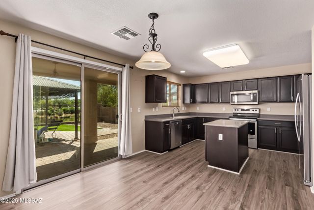 11251 W Harvester Drive, Marana, AZ 85653