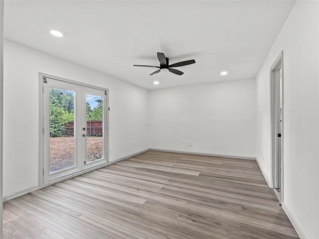 326 Bluebonnet Trail, Garland, TX 75043