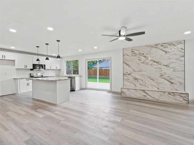 326 Bluebonnet Trail, Garland, TX 75043