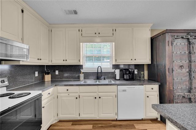 1102 Carl Bethlehem Road, Winder, GA 30680
