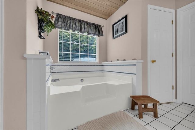 1102 Carl Bethlehem Road, Winder, GA 30680