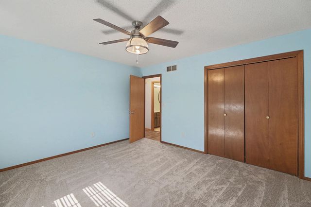 212 Tjaden St, Kechi, KS 67067