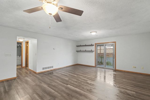 212 Tjaden St, Kechi, KS 67067