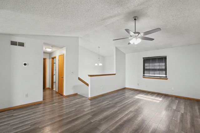 212 Tjaden St, Kechi, KS 67067