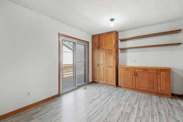 212 Tjaden St, Kechi, KS 67067