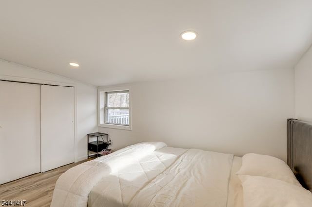 10 Ridge Rd, Stanhope Boro, NJ 07874