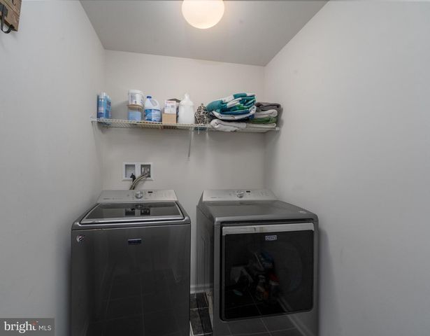 810 AMHERST LN, Westminster, MD 21158