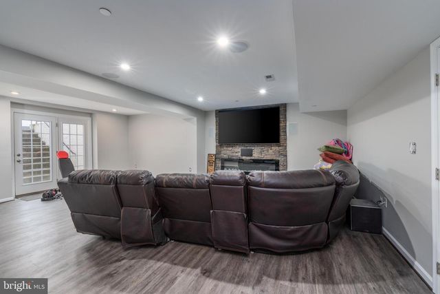 810 AMHERST LN, Westminster, MD 21158