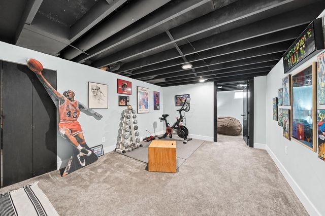 8231 Snowhill Court, Westerville, OH 43081