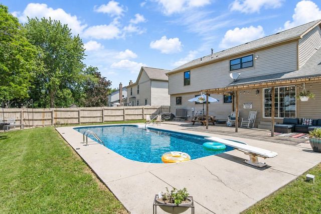 8231 Snowhill Court, Westerville, OH 43081