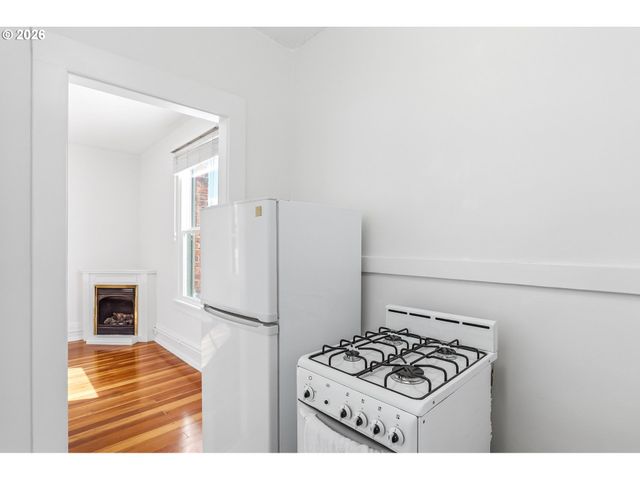 1631 Nw EVERETT St 202, Portland, OR 97209