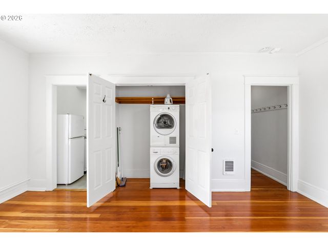 1631 Nw EVERETT St 202, Portland, OR 97209