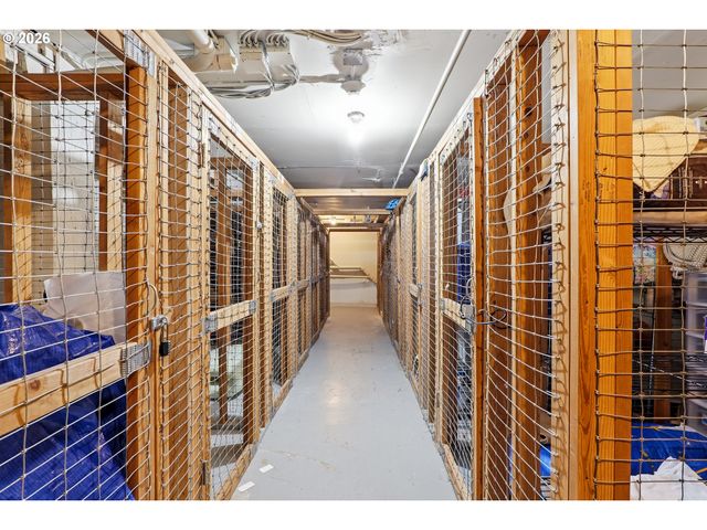 1631 Nw EVERETT St 202, Portland, OR 97209