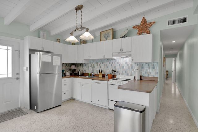 281 & 291 10th Street, Key Colony, FL 33051