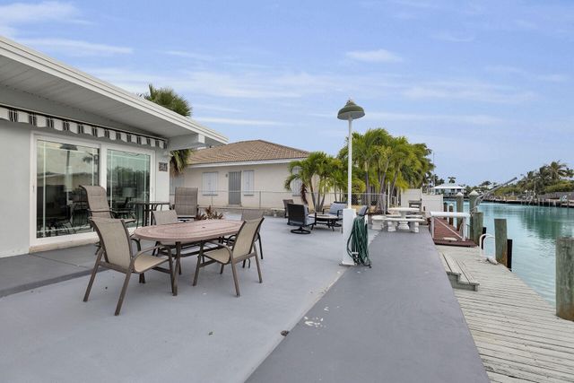 281 & 291 10th Street, Key Colony, FL 33051