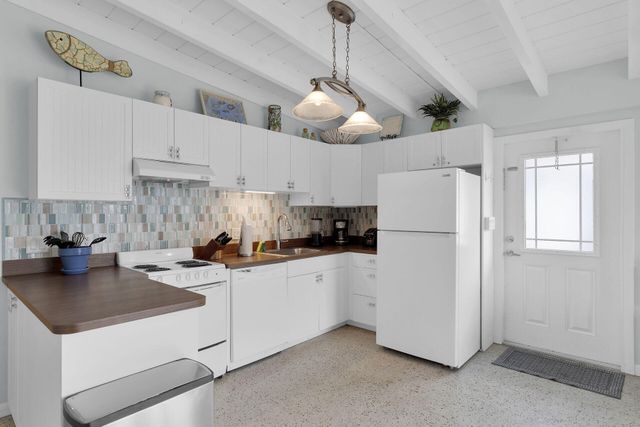 281 & 291 10th Street, Key Colony, FL 33051