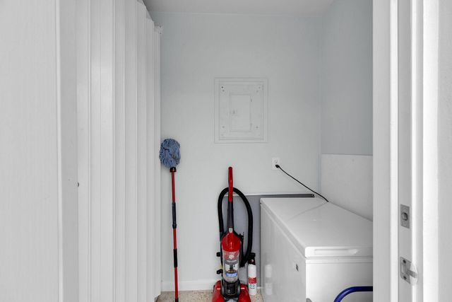 281 & 291 10th Street, Key Colony, FL 33051