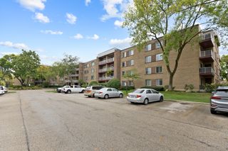 945 E Kenilworth Avenue 312, Palatine, IL 60074
