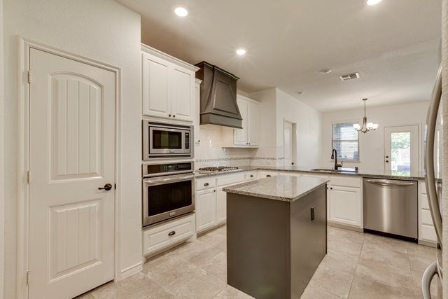 3022 Maverick Lane, Heath, TX 75126