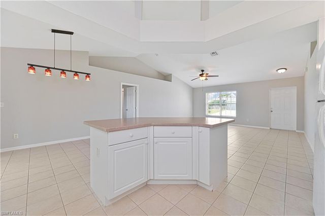 1213 SW 15th TER, Cape Coral, FL 33991