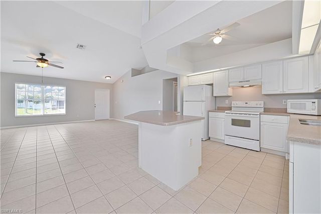 1213 SW 15th TER, Cape Coral, FL 33991