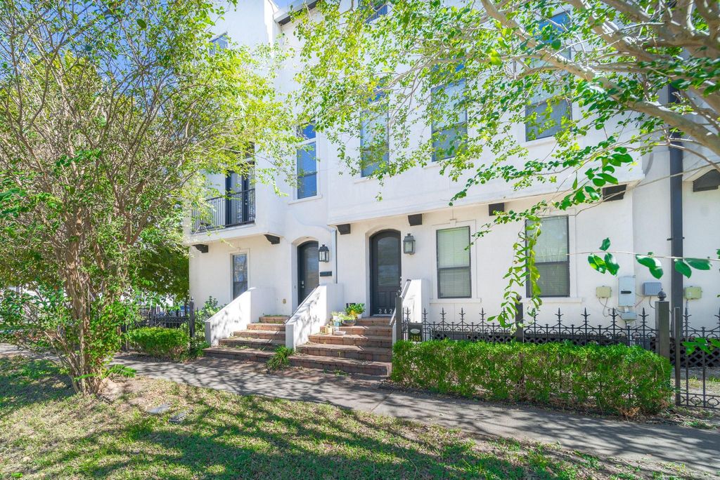 2426 Bevis Street, Houston, TX 77008