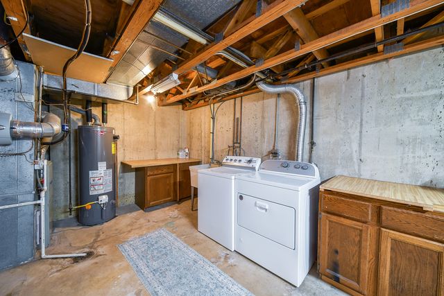 46 White Oak Circle 46, St. Charles, IL 60174